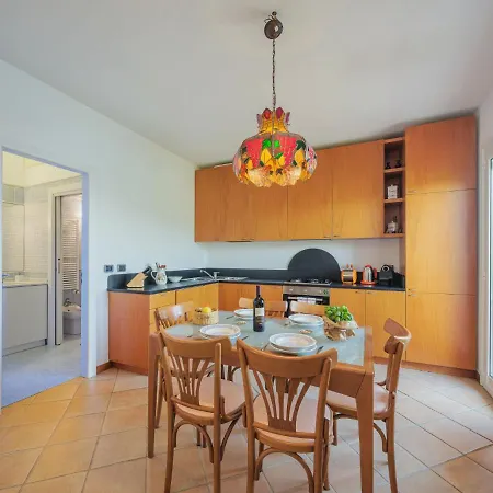 Lambrusca By Interhome *