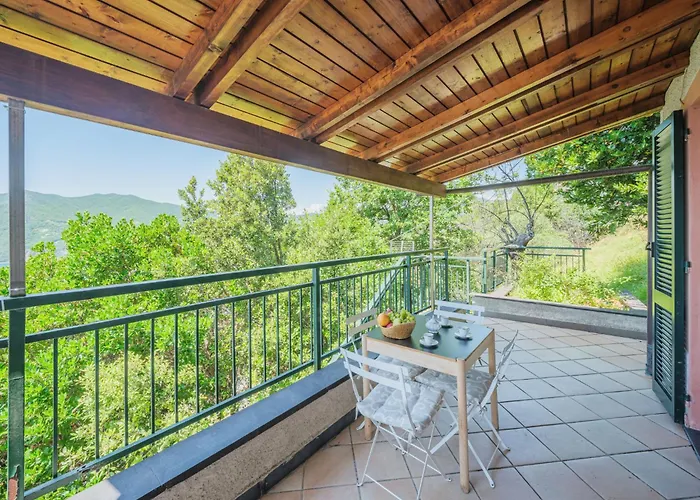 Lambrusca By Interhome Moneglia