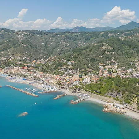 Locazione Turistica Lambrusca Moneglia
