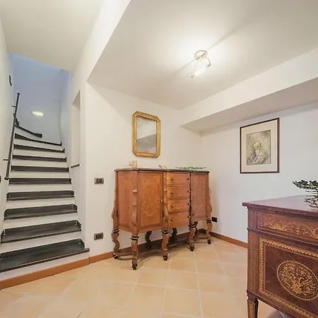 Appartamento Lambrusca By Interhome