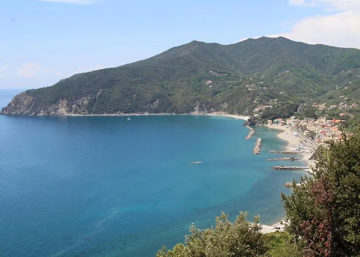 Lambrusca By Interhome Apartman Moneglia